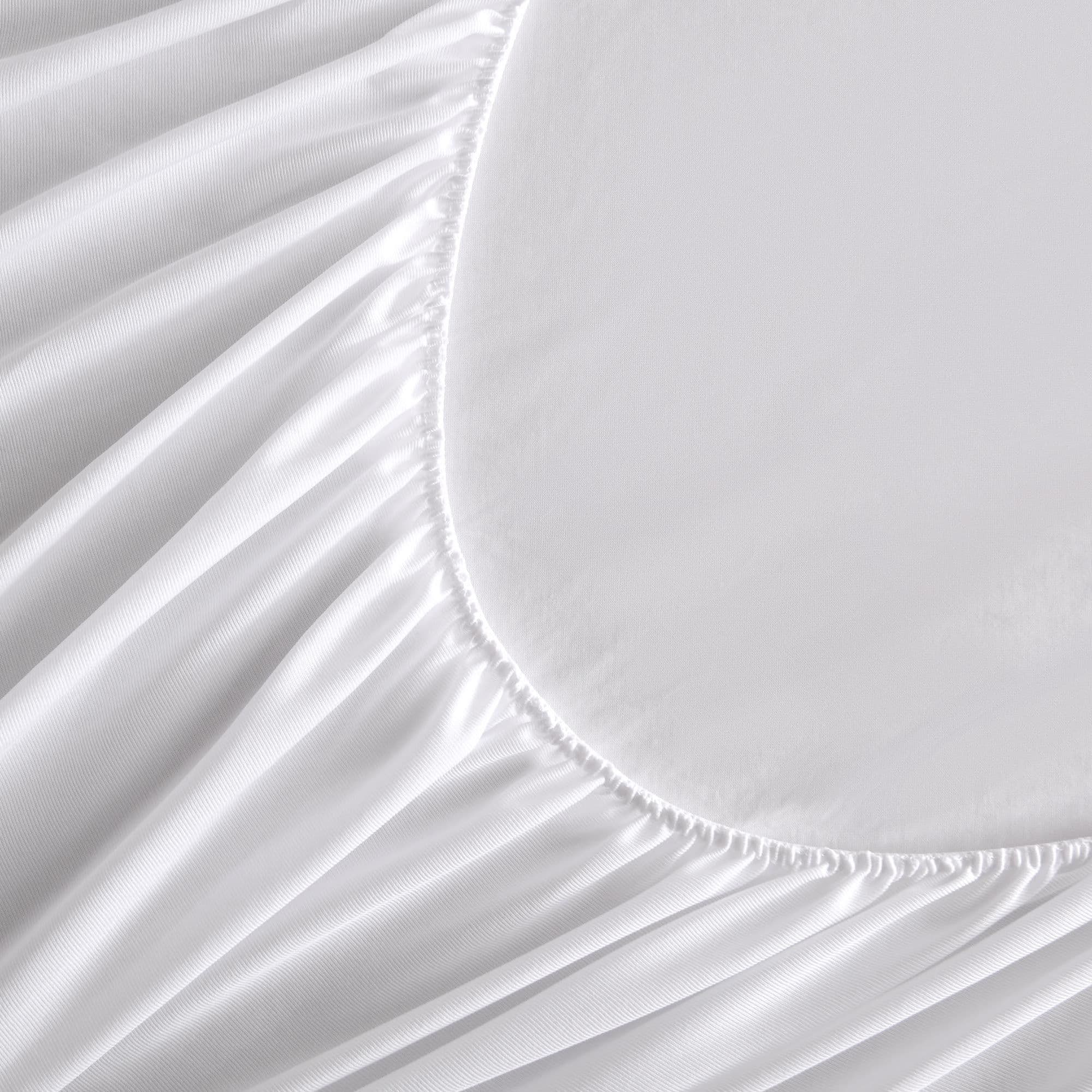Detail image of the Bambi Protectiva Bamboo/Cotton Protector from Forty Winks